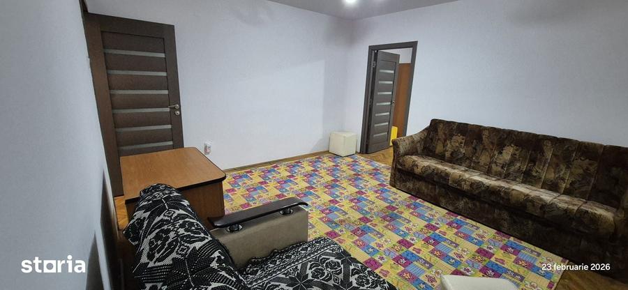 Apartament cu 2 camere semidecomandat în Tractorul