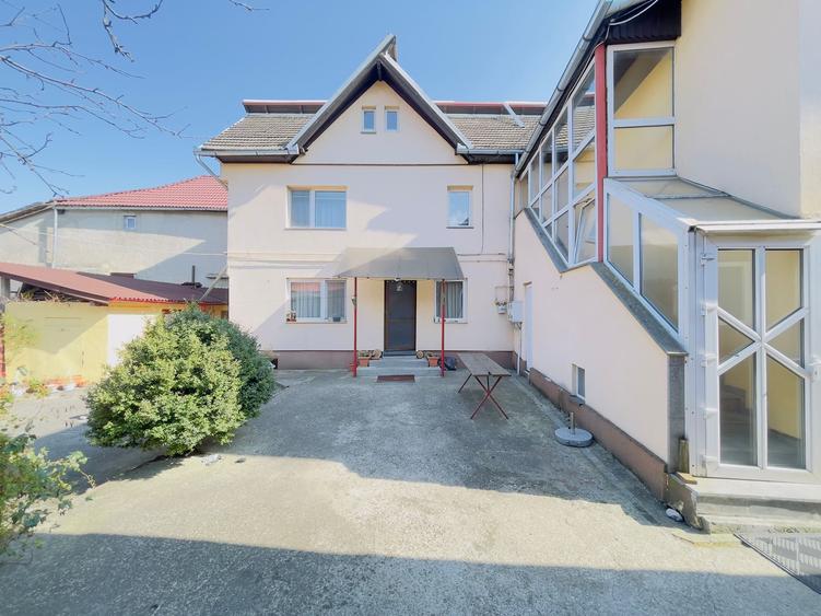 Duplex cu 3 camere cu Canalizare în Noua