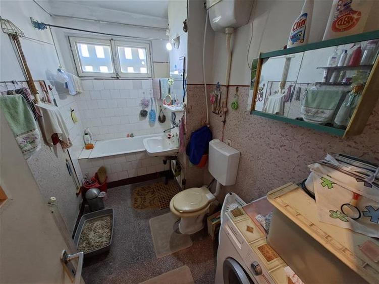 Apartament cu 3 camere semidecomandat în Mănăștur
