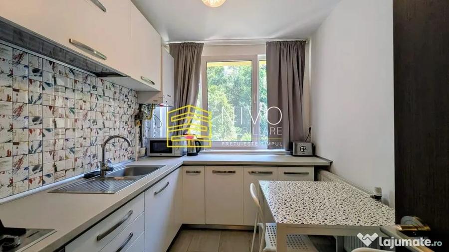 Apartament cu 2 camere decomandat în Cornișa
