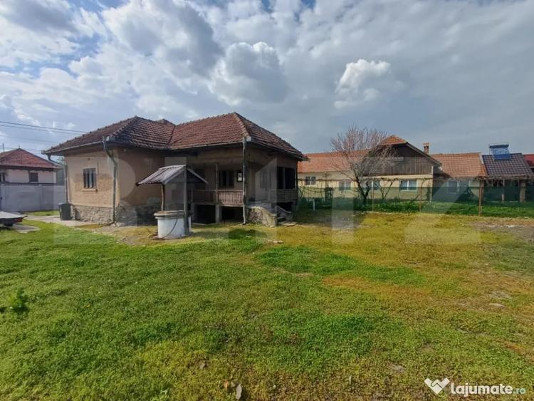 Casă cu 3 camere cu Teren 1000 Mp în Central