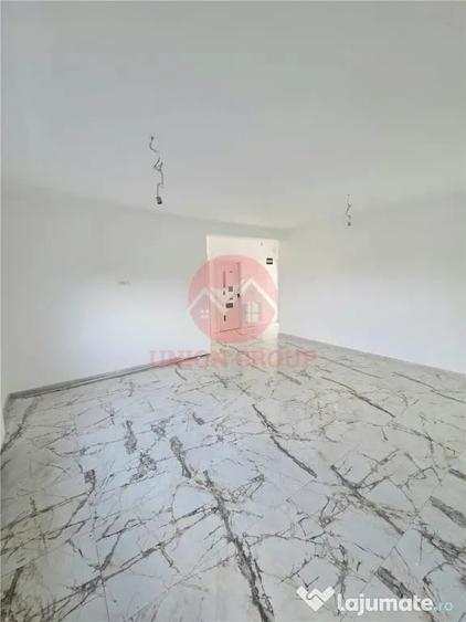 Casă cu 3 camere cu Teren 411 Mp în Valu lui Traian