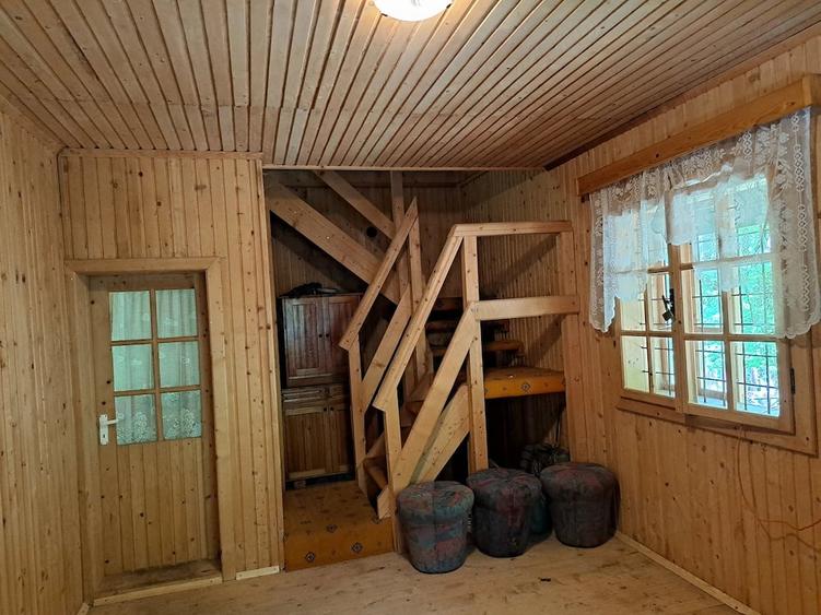 Casă cu 3 camere cu Teren 1490 Mp în Șugag