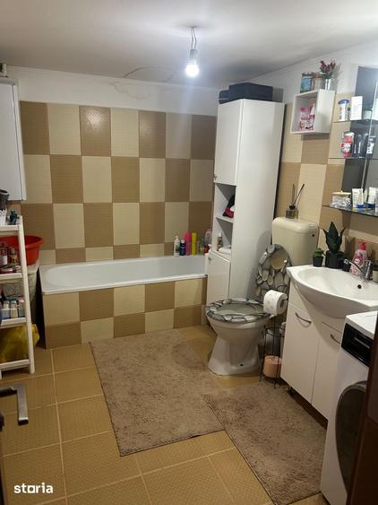 Casa cu 4 camere, curte ?i acces asfaltat - 6