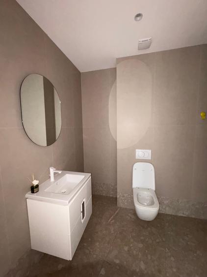 Apartament cu 2 camere semidecomandat în Sisești