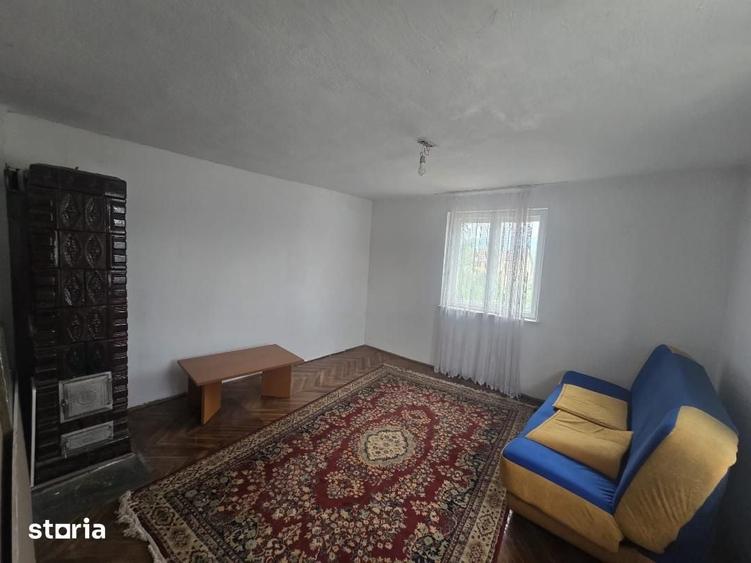 Casă cu 2 camere cu Teren 500 Mp în Central