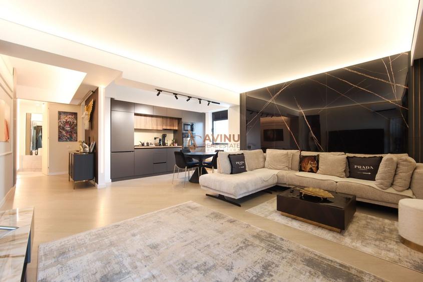Apartament cu 3 camere în Sud-Vest