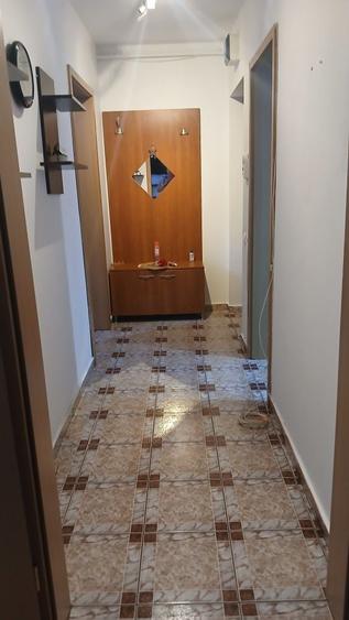 Garsonieră decomandată în Plopilor
