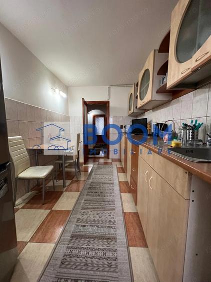 Apartament cu 3 camere decomandat în Traian