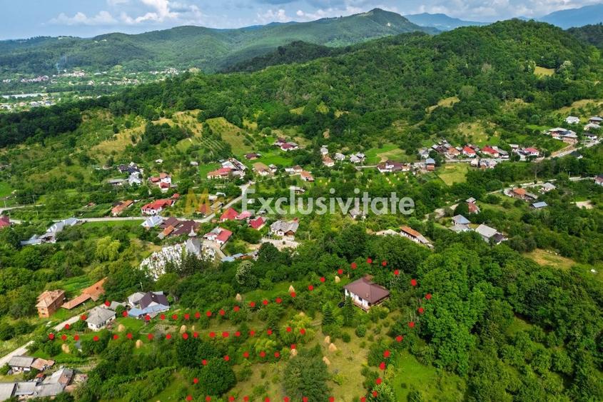 Casă individuală cu 3 camere cu Canalizare în Corbi