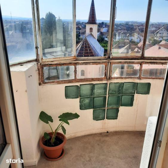 Apartament cu 3 camere decomandat în Terezian