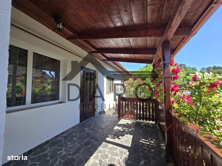 Casa in Livezeni , 140 mp utili , in centrul localitatii . - 5