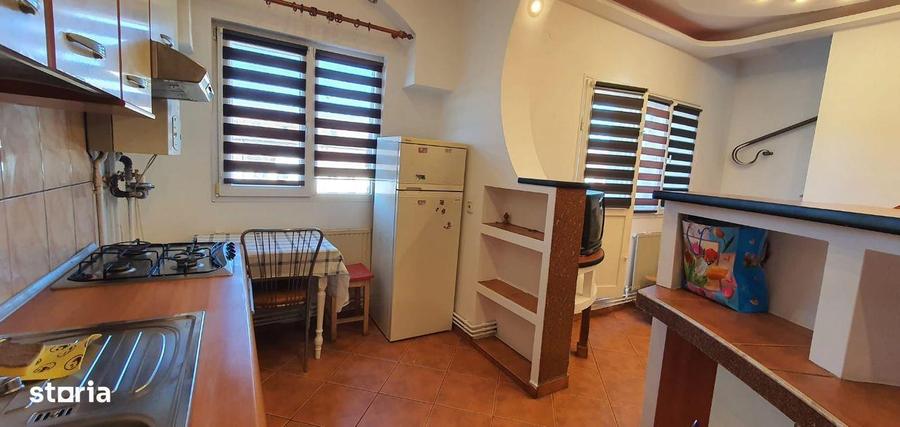 Apartament cu 2 camere, mobilat în Calea Poplăcii