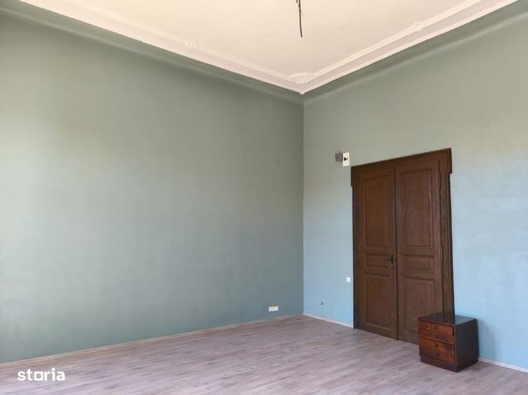 Spațiu comercial, de 200 mp, în Aurel Vlaicu