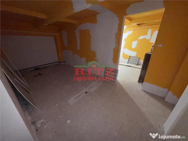 Spațiu comercial, de 161 mp, în Central