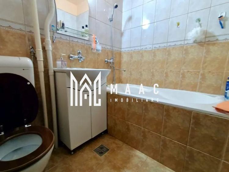 Apartament cu 3 camere decomandat, mobilat în Petrișor
