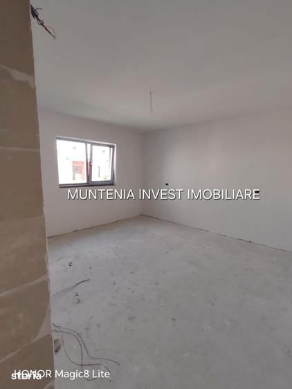 Casă cu 4 camere cu Teren 308 Mp în Moșoaia