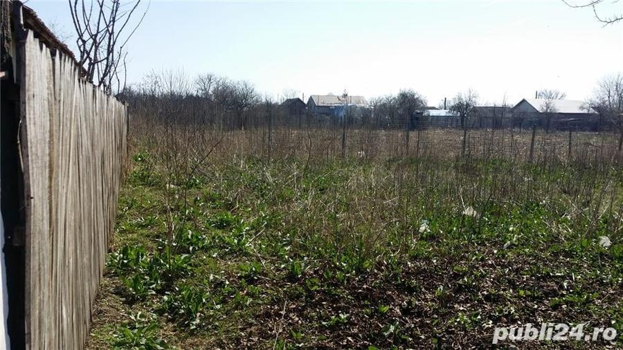 Teren de 2600 mp, în Giurgița