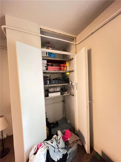 Apartament cu 2 camere semidecomandat, mobilat în Buziașului