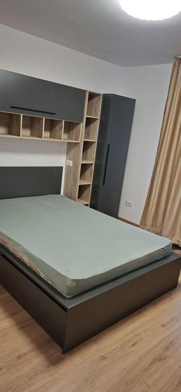 Apartament cu 3 camere decomandat în Nicolina