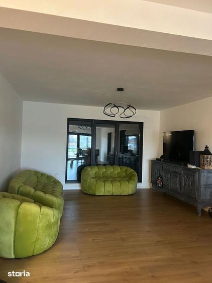 Casă cu 5 camere cu Teren 1162 Mp în Biled