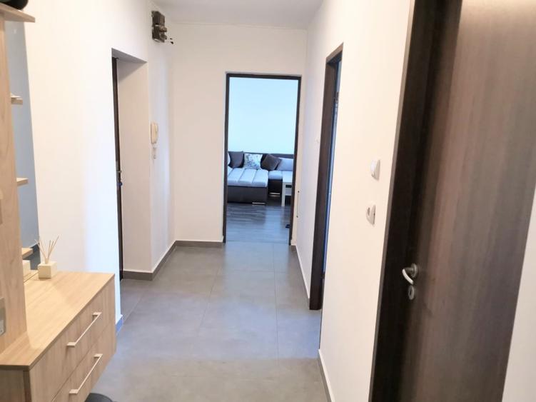 Apartament cu 2 camere decomandat, mobilat în Tineretului