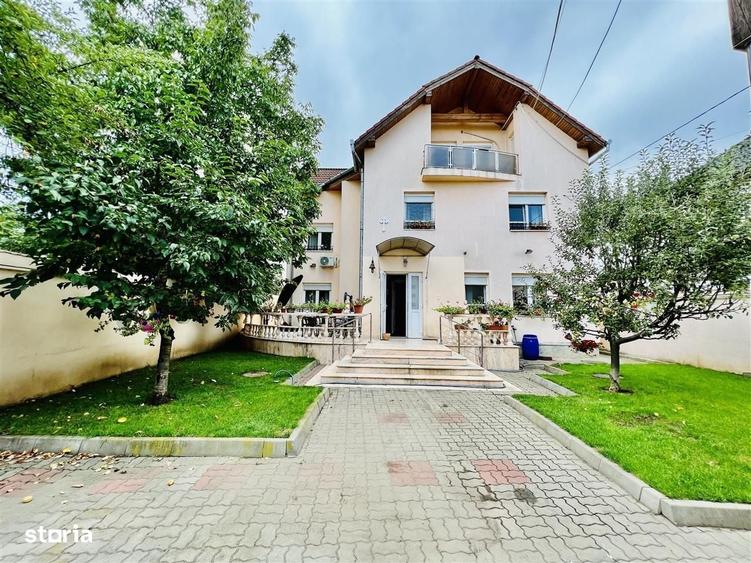 Casă cu 4 camere în Trei Stejari