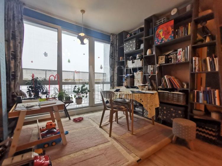 Apartament cu 3 camere semidecomandat în Iris
