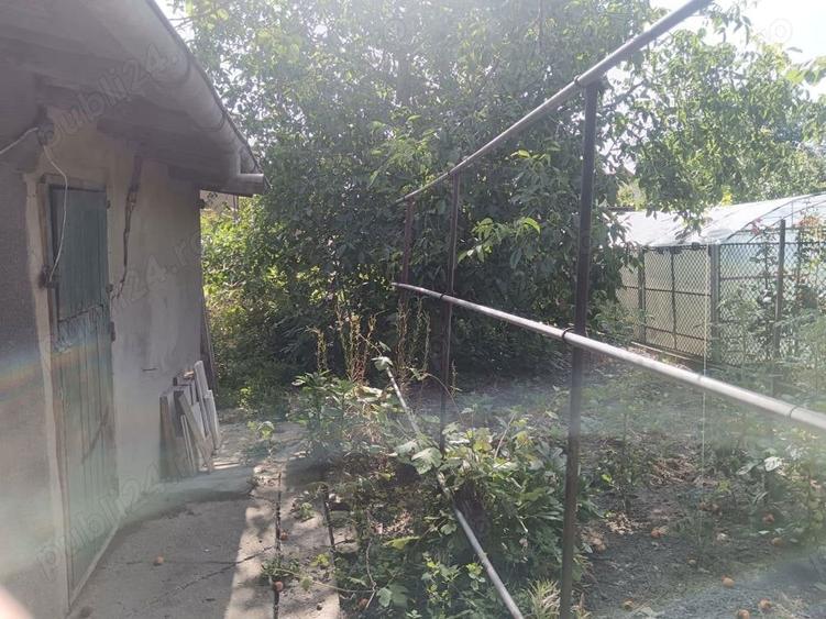 Casă cu 3 camere în Oltenița