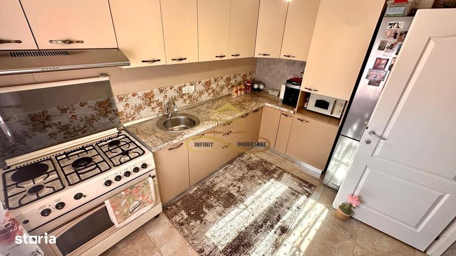 Casă cu 4 camere cu Teren 263 Mp în Letea Veche