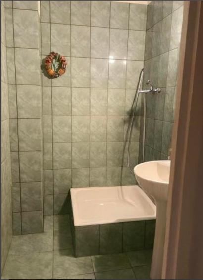 Apartament cu 4 camere decomandat în 13 Septembrie