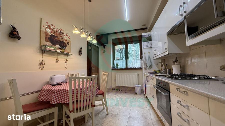 Casa 5 camere Cartierul Armenesc - 11
