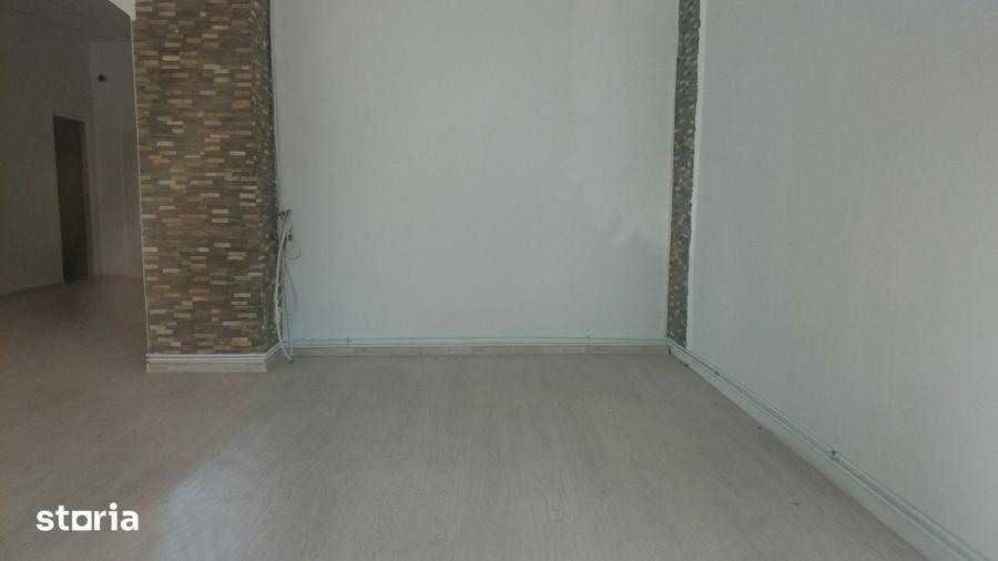 Spațiu comercial, de 75 mp, în Alexandru cel Bun