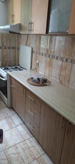 Apartament cu 2 camere decomandat în Uiești