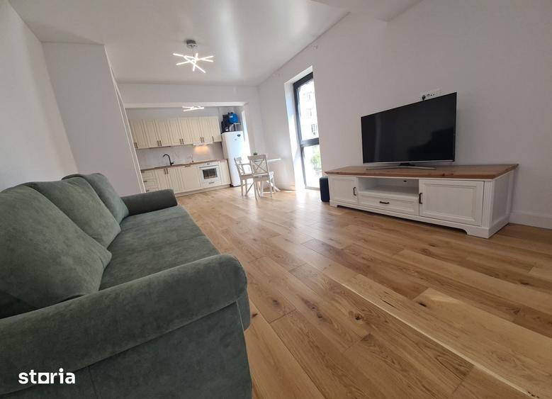Apartament cu 3 camere decomandat în Vitan