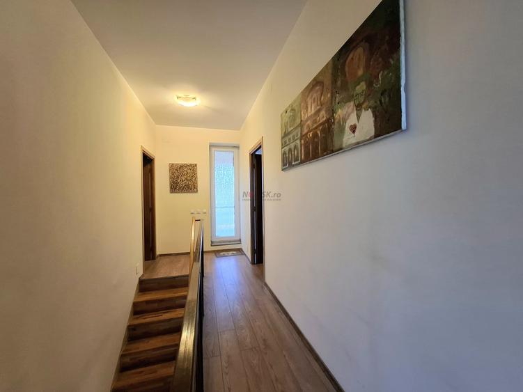 Apartament cu 4 camere semidecomandat, mobilat în Pipera
