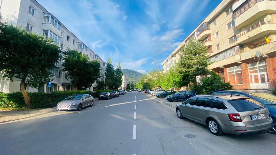 Apartament 3 camere, utilat, mobilat, plus loc de parcare ! - 1