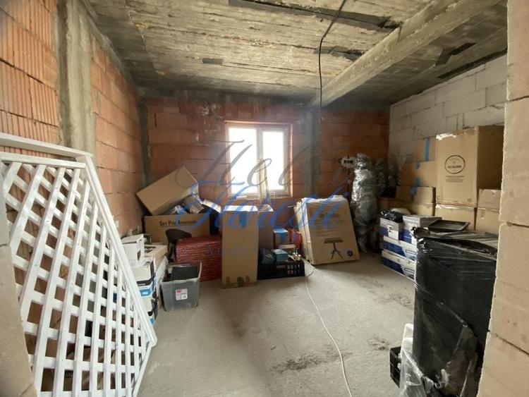 Spațiu comercial, de 700 mp, în Gilău