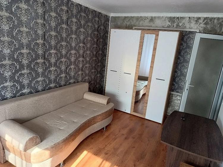 Garsonieră decomandată în Micro 38