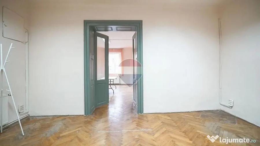 Spațiu comercial, de 65 mp, în Centrul Istoric