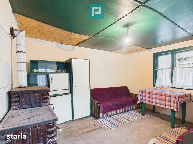 Casă cu 5 camere cu Teren 2837 Mp în Buteni