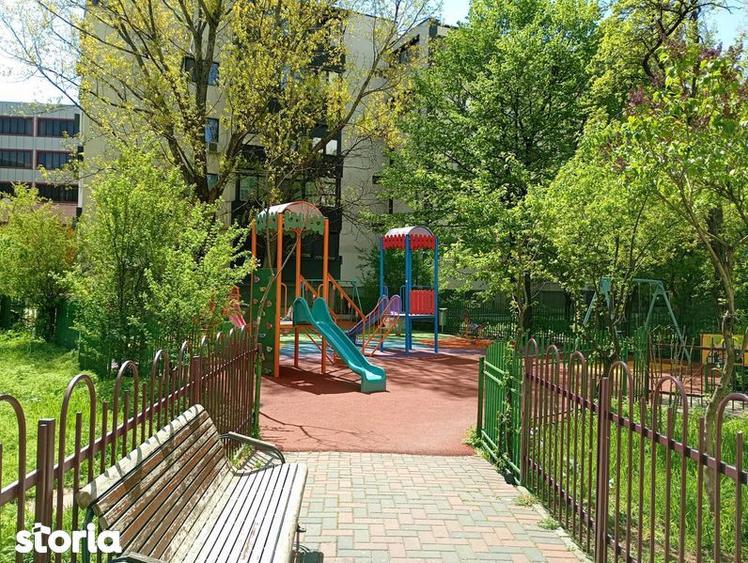 Garsonieră în Titan