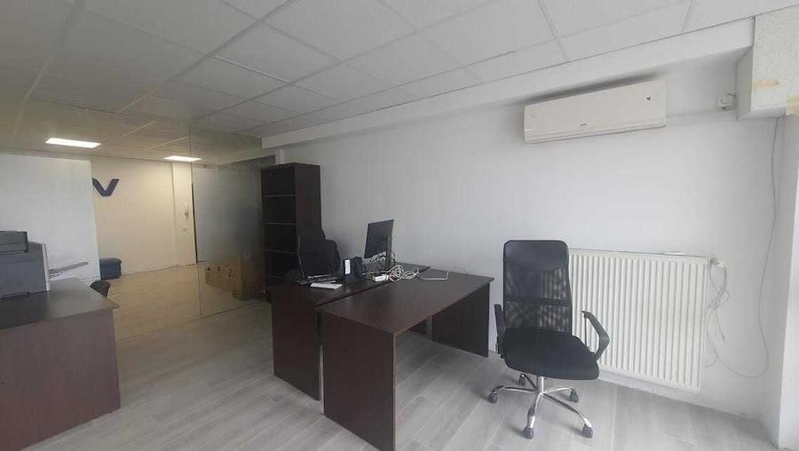 Spațiu comercial, de 120 mp, în Central