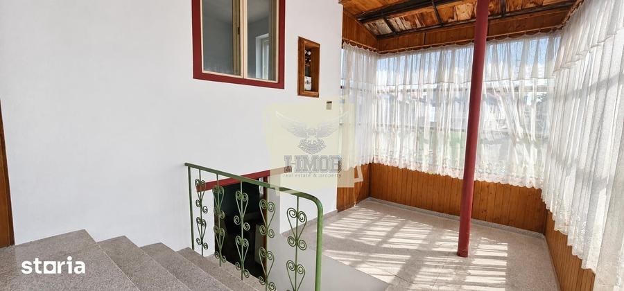 Casă cu 5 camere cu Teren 482 Mp în Central