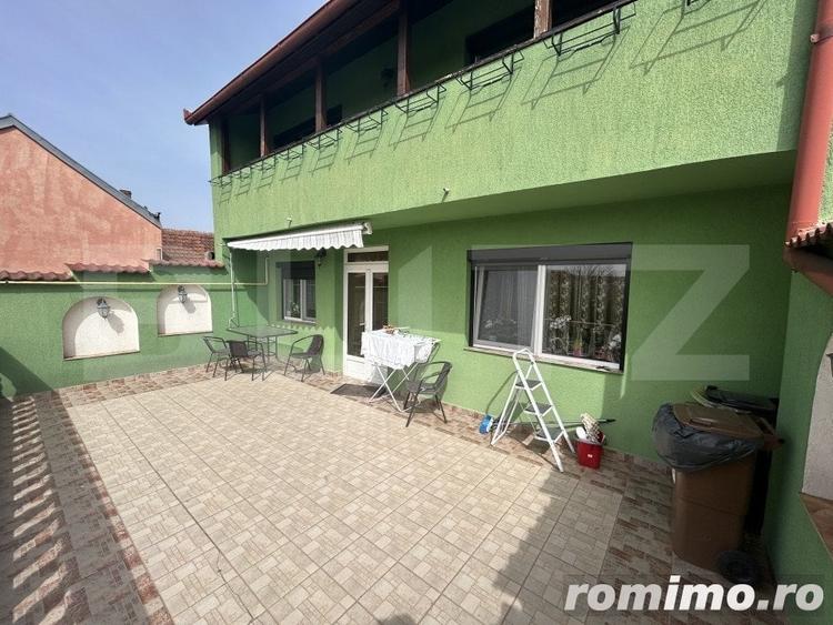 Casă cu 4 camere cu Teren 250 Mp în Rogerius