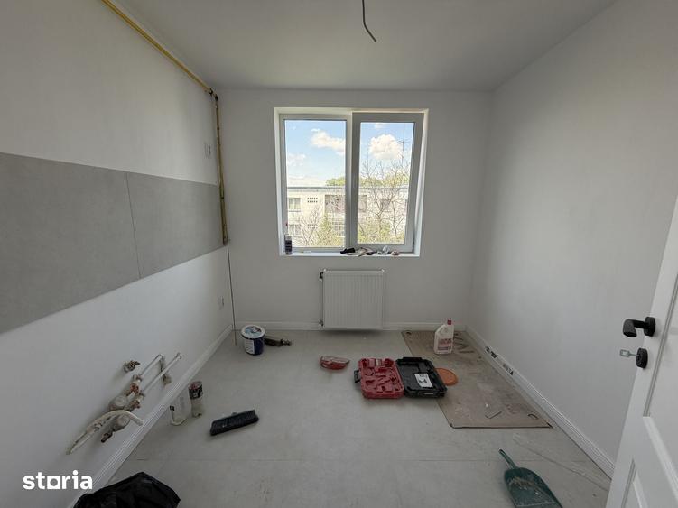 Apartament cu 3 camere în Andrei Mureșanu