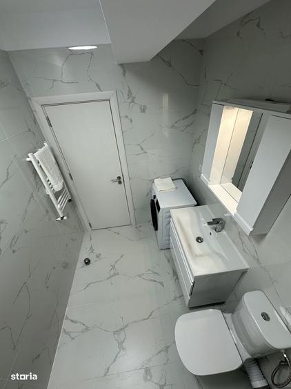 Apartament cu 3 camere, mobilat în Central