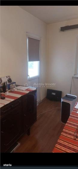 Apartament cu 2 camere decomandat în Valea Rosie