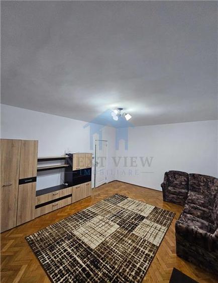 Apartament cu 2 camere decomandat în Plopilor