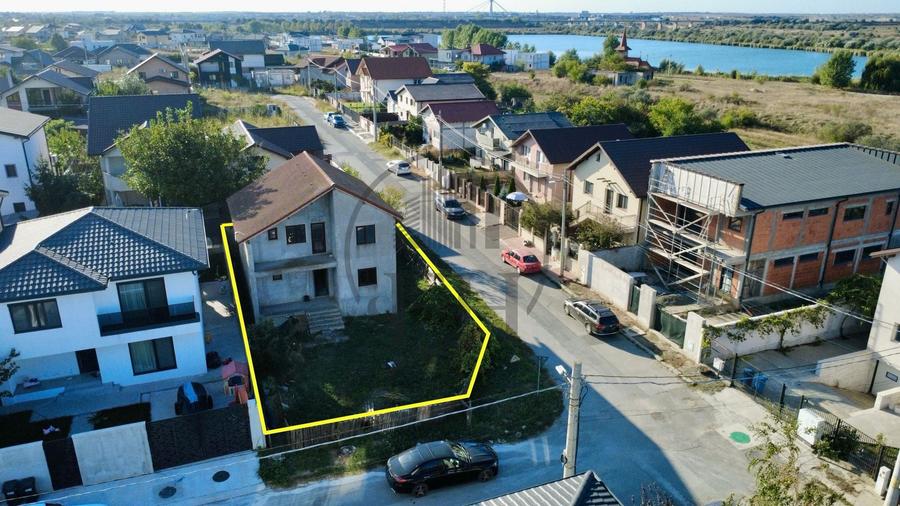 Casă individuală cu 5 camere cu Canalizare în Agigea